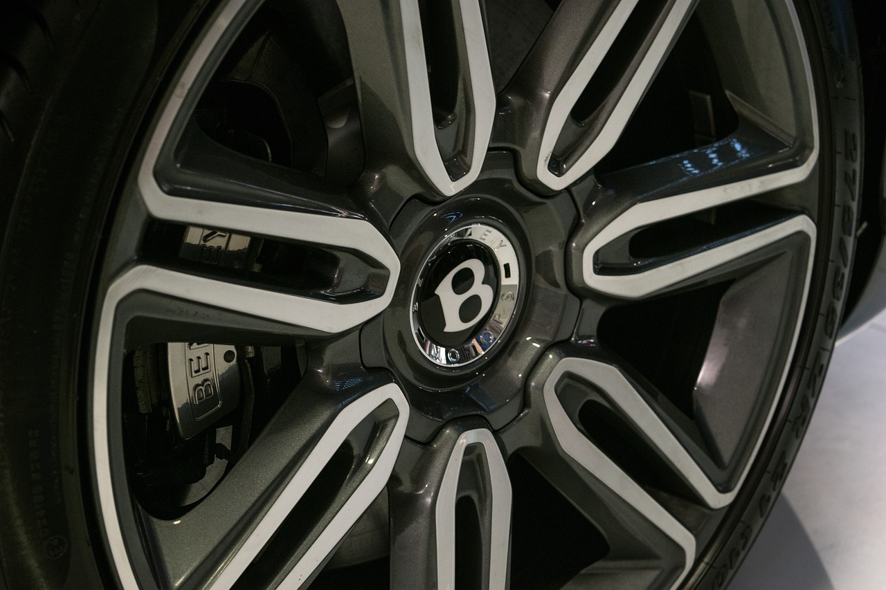 奔馳最新A級重塑豪華與科技標桿