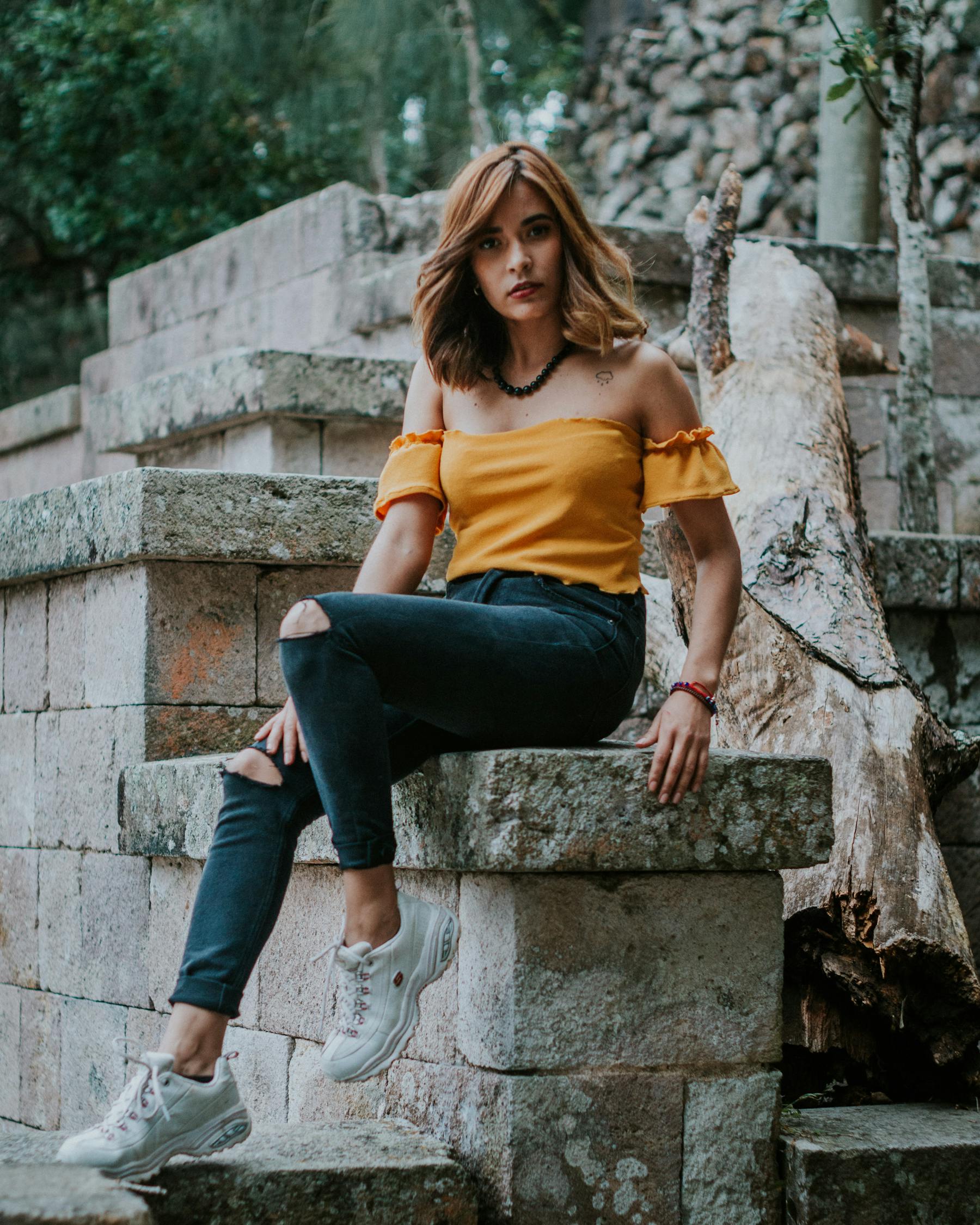 鄒開云最新女裝照,時尚魅力的璀璨綻放