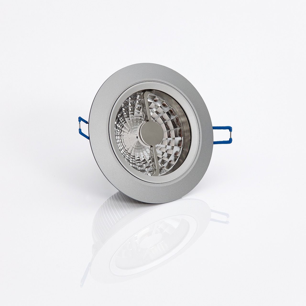 薛榮年最新動態與成就概覽