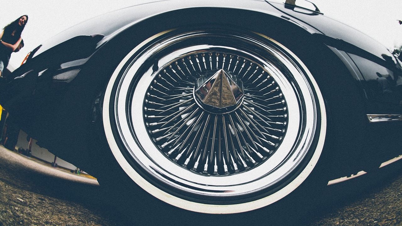 最新車震圖探討與反思，社會現象的反思與審視