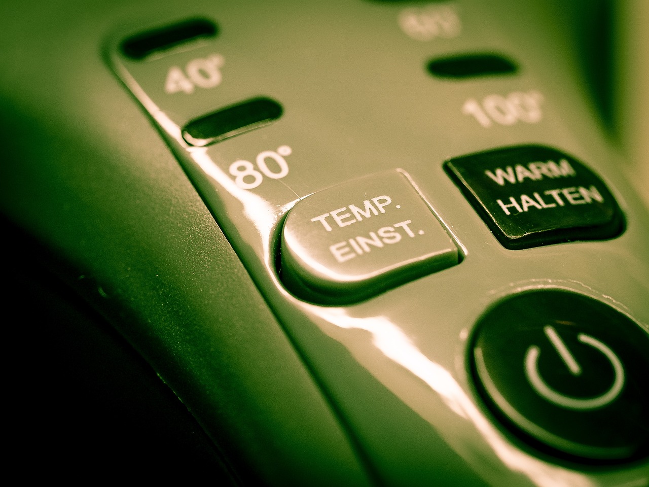 智能電力時代下的電費峰谷平最新時間段與用電策略探究