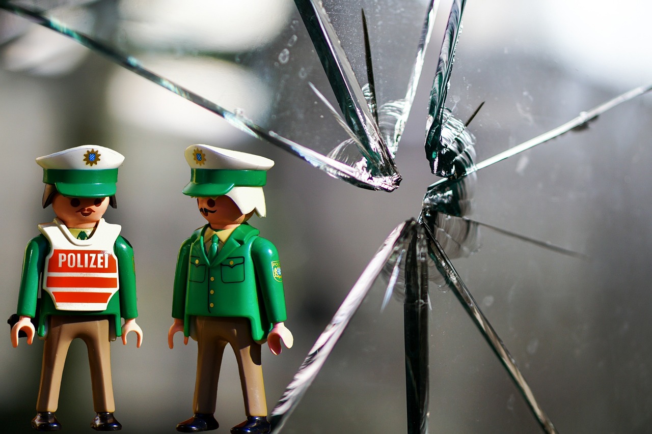 Wibox破解版最新版的違法犯罪問題探討及風(fēng)險(xiǎn)警示