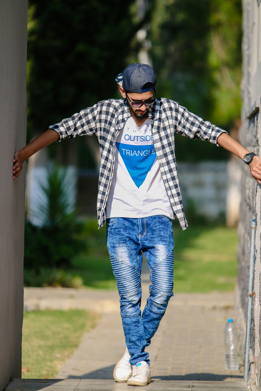 男士最新泳褲,時尚設(shè)計與功能性的完美融合