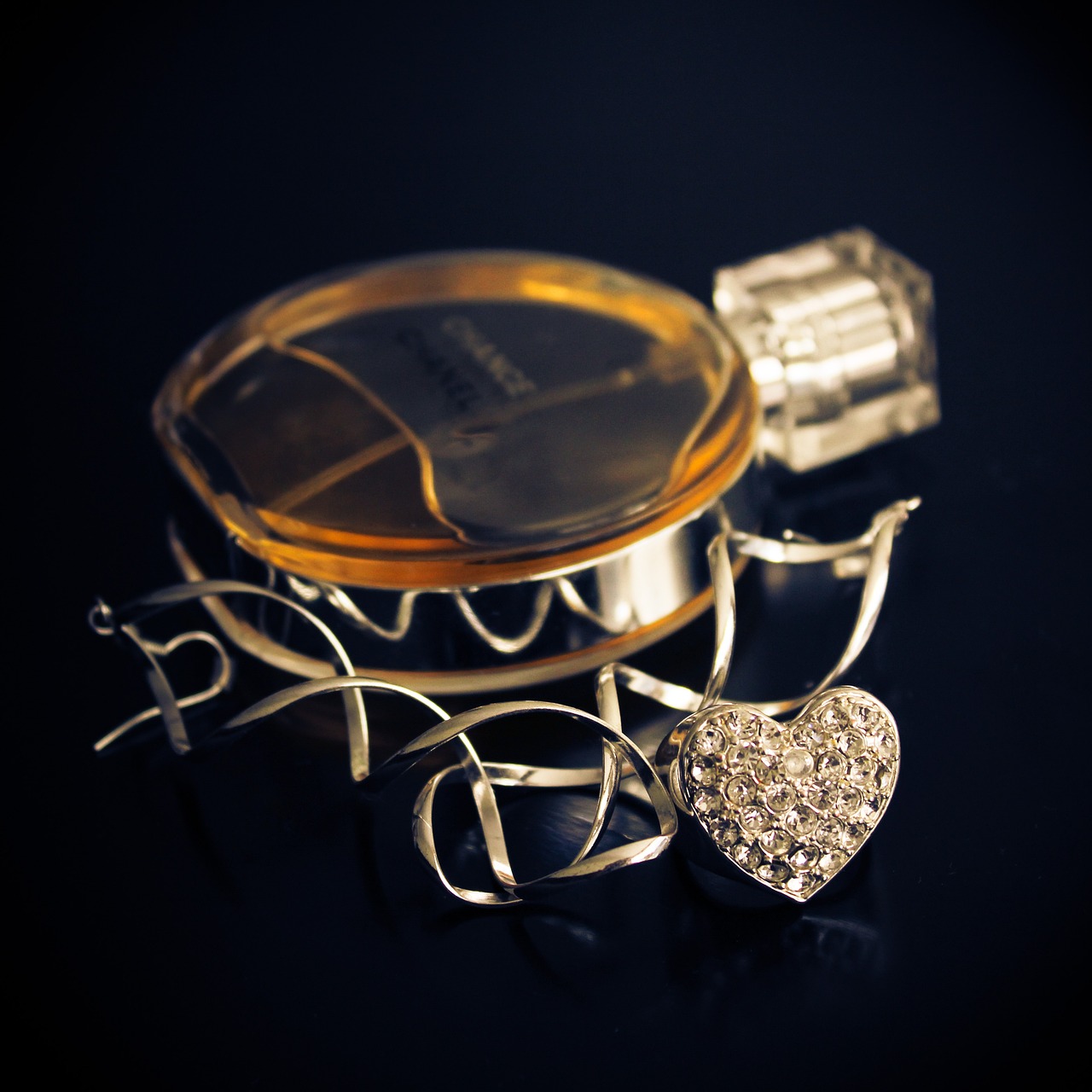 探索最新時尚潮流,2017年最新耳環的魅力與多樣性