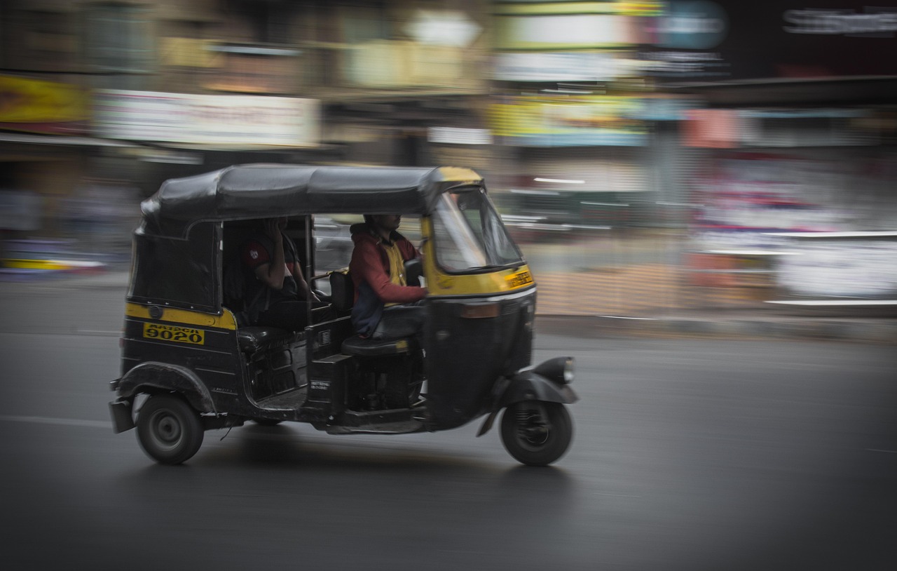 日產最新超跑,速度與力量的極致融合亮相街頭!